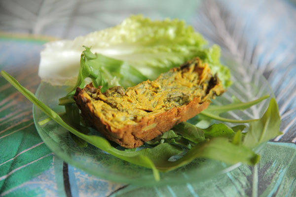 Gâteau de bette au curry et à la menthe