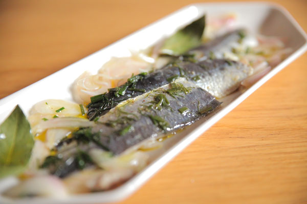 Sardines marinées aux herbes