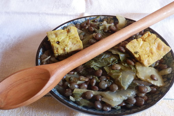 Curry de tofu aux lentilles et aux bettes