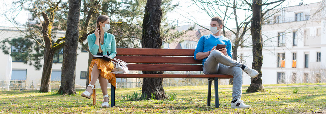 Coronavirus : la France à l’heure du retour à une vie "presque normale"