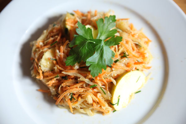 Salade crue de choucroute et carotte