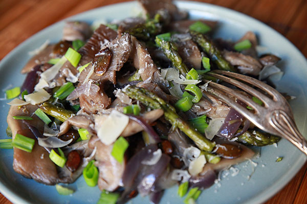 Poêlée de pleurotes aux asperges