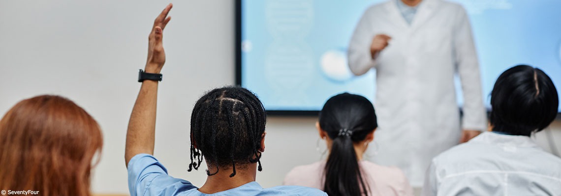 Quand les patients enseignent aux étudiants en médecine